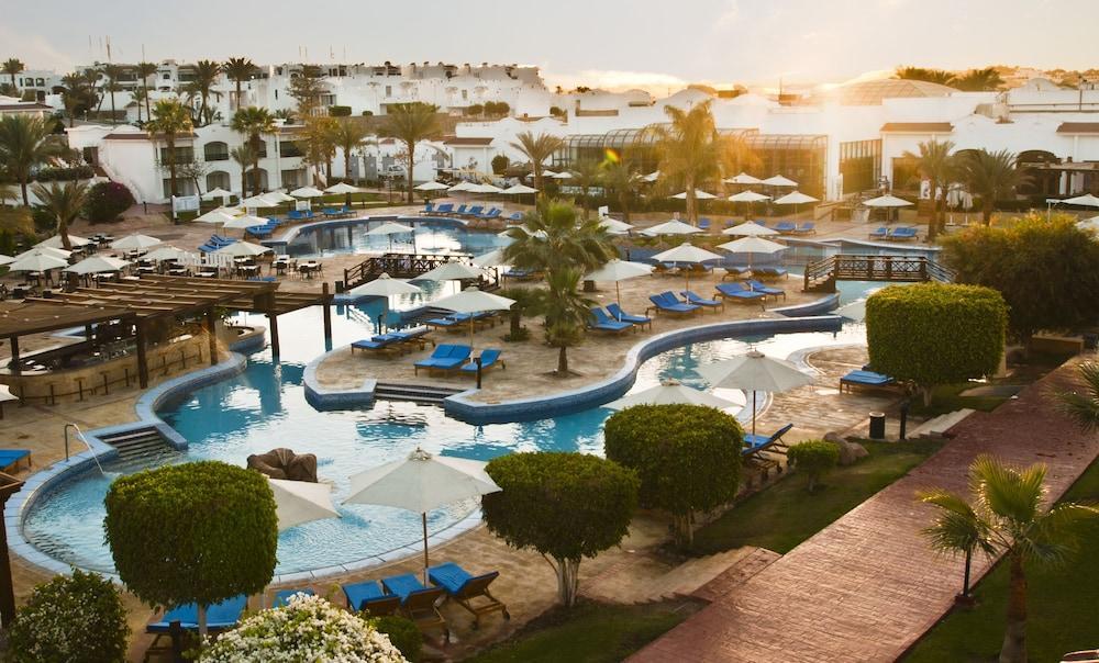 Jaz Sharm Dreams Hotel Kültér fotó The resort at the Jumeirah Beach Hotel