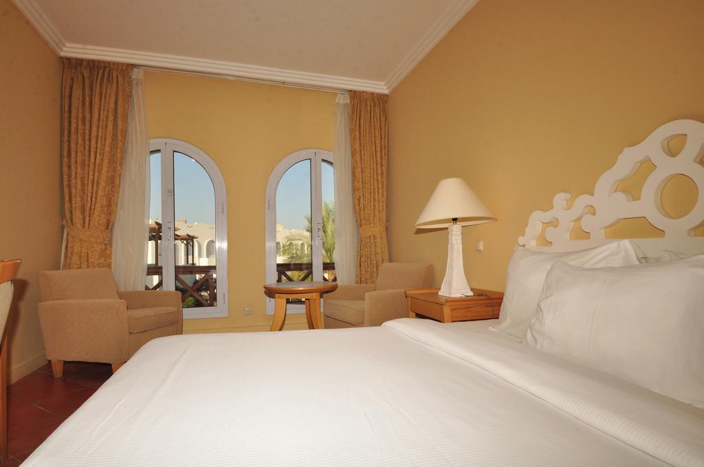 Jaz Sharm Dreams Hotel Kültér fotó A guest room at the hotel