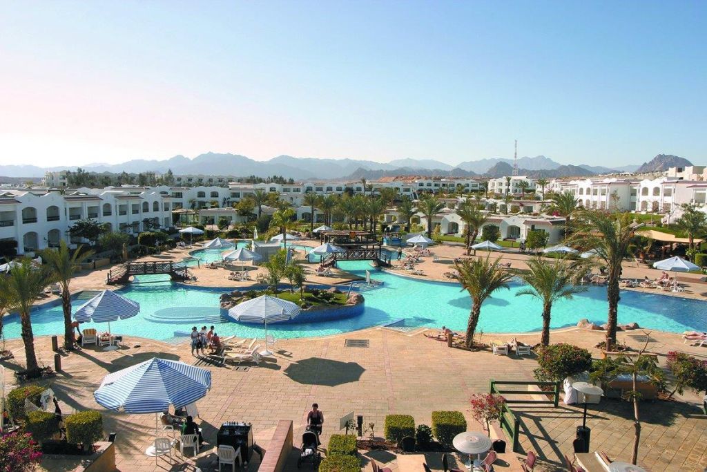 Jaz Sharm Dreams Hotel Kültér fotó A resort in Hurghada
